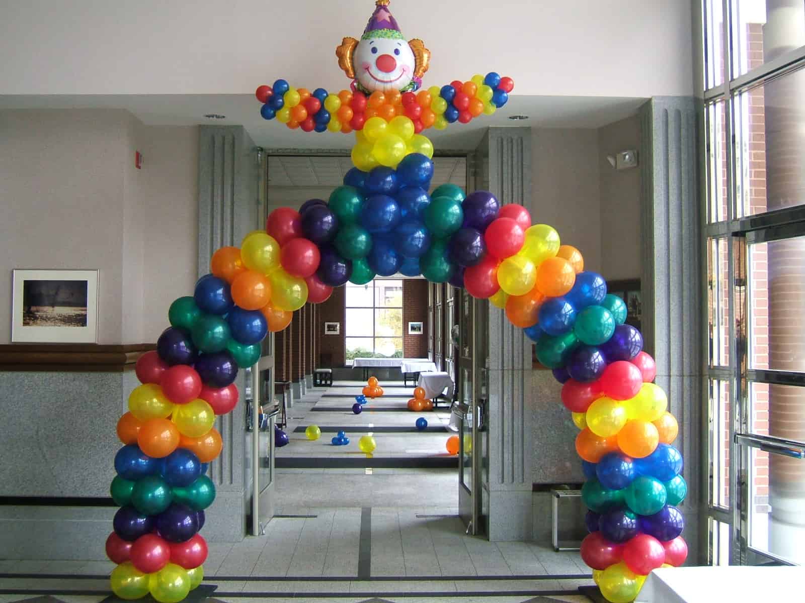 Botsing gijzelaar Aandringen Sculptures – Dynamite Magic & Balloons